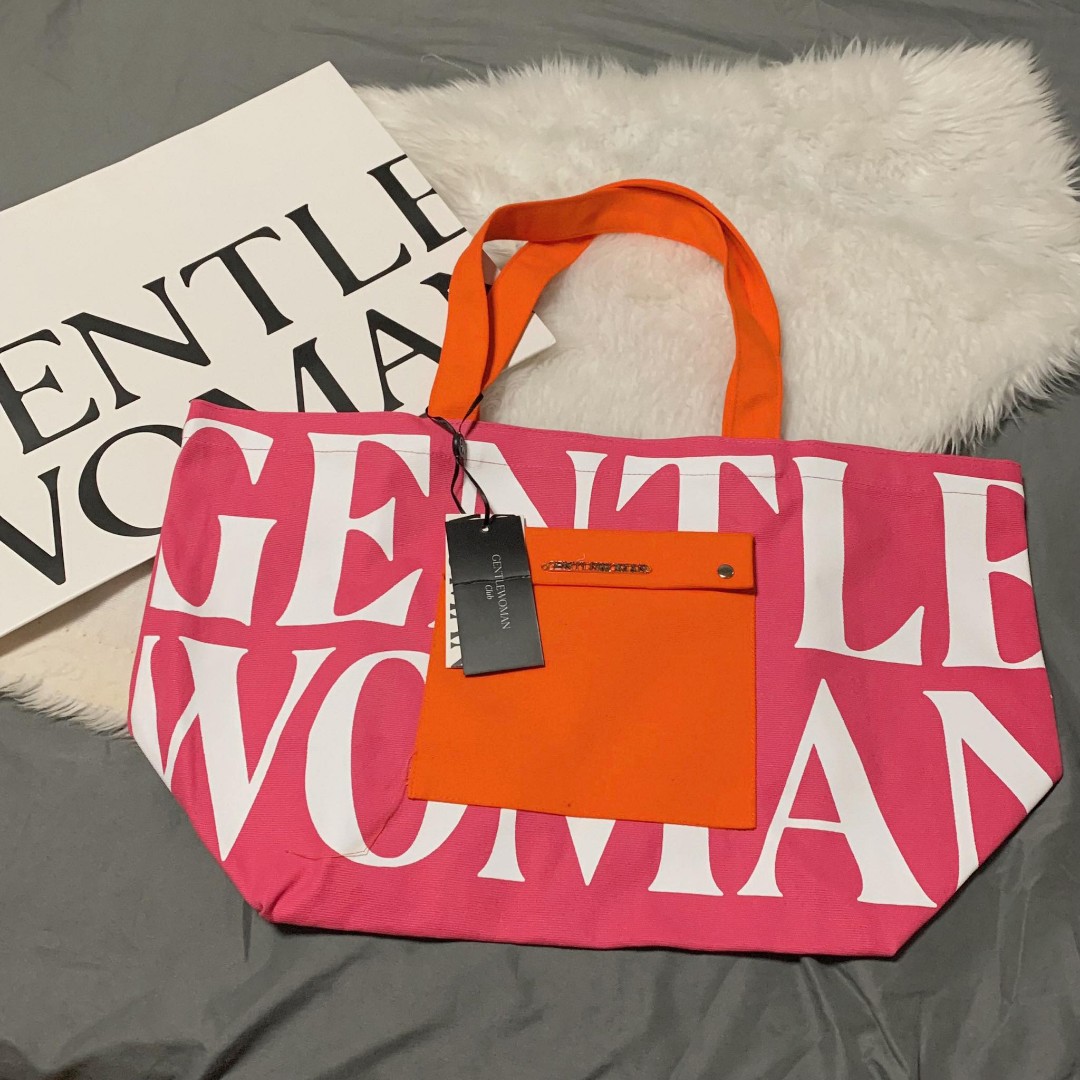 GW Wall Painted Tote Bag on Carousell