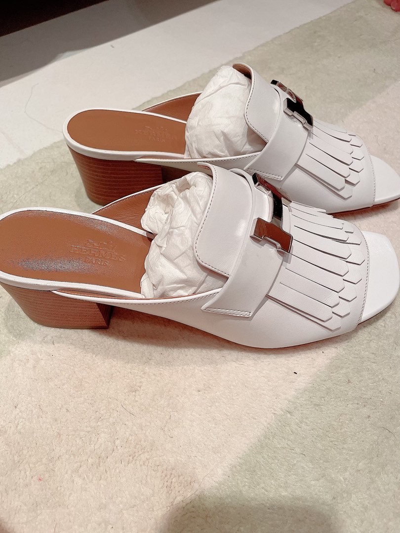 Hermes alma 2025 sandals