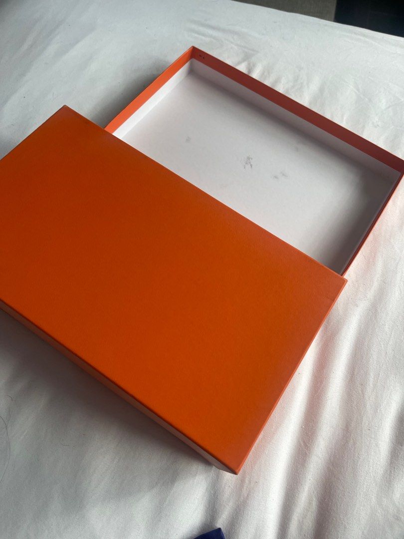 Hermes shoe box (Category: Luxury Accessories) located in Makati City. Submitted by matchawhisk (Listing ID 1240893311, Image 3). Description: .