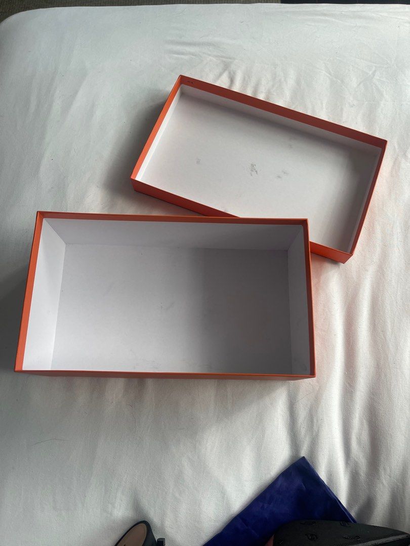 Hermes shoe box (Category: Luxury Accessories) located in Makati City. Submitted by matchawhisk (Listing ID 1240893311, Image 2). Description: .