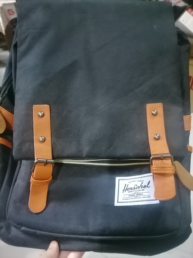Herschel laptop bag!/back pack, Men's Fashion, Bags, Backpacks on Carousell