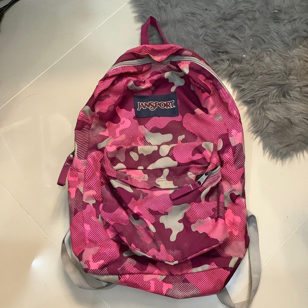 Jansport pink camo backpack deals