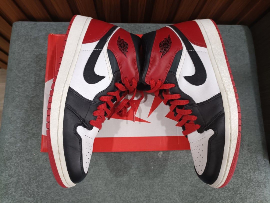 Jordan 1 old love vs black toe discount