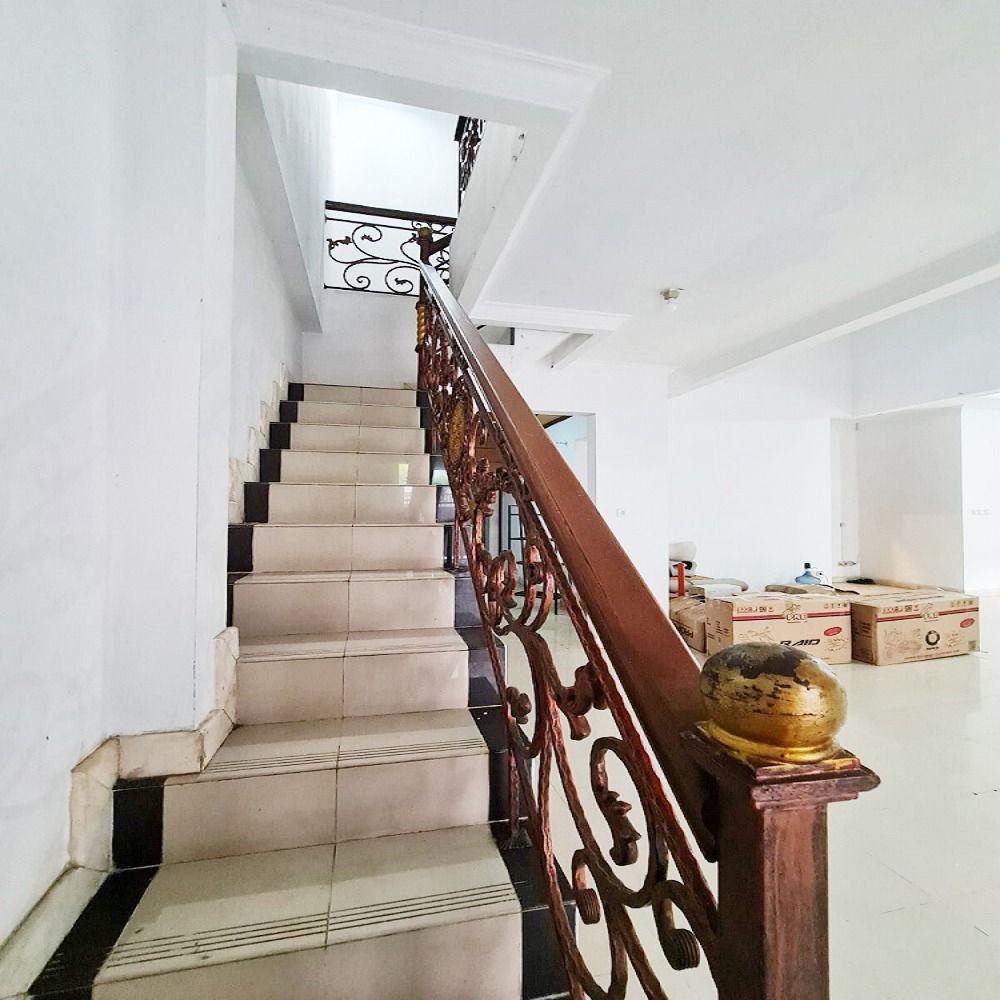 jual_rumah_dekat_mall_kelapa_g_1688367848_86b07104_progressive