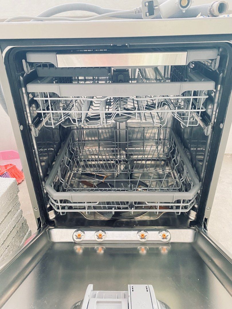 LG dishwasher (DFB425FP), TV & Home Appliances, Kitchen Appliances