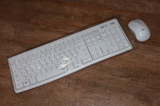 （分類：）位於 。 由 916732 提交（商品編號 1240982698，圖片 1）。簡介： 。