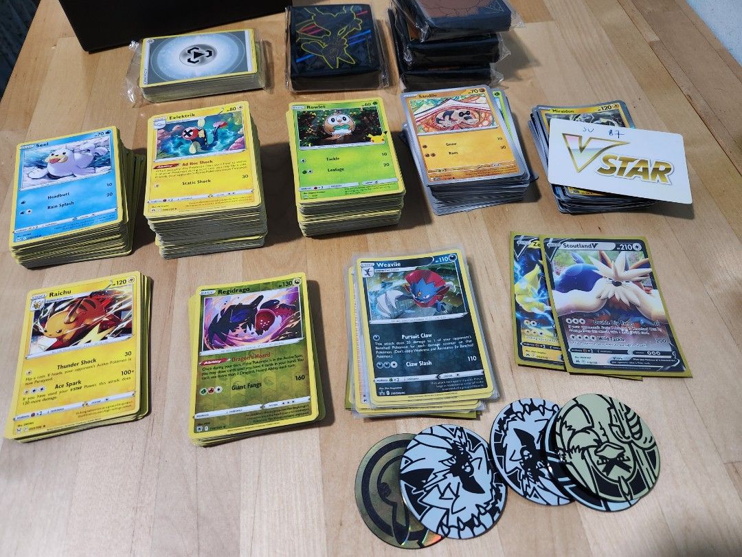 Loose Bulk Pokemon cards ( FREE QEXPRESS DELIVERY), Hobbies & Toys