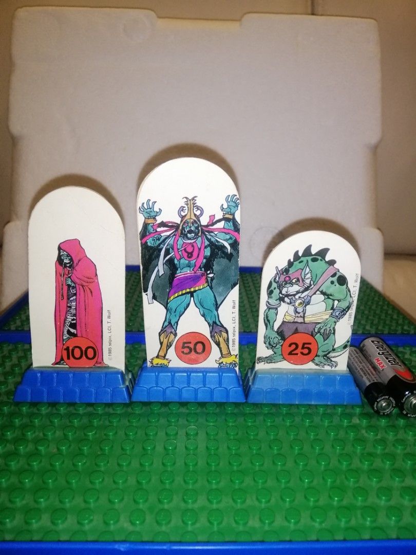 Lot of 3 pcs Telepix L. T. Wolf Thundercats Double Sided target marker 80s toys for boys bundle items