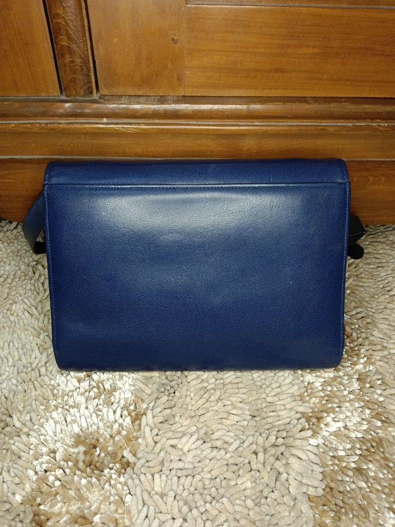 Louis Fontaine shoulder bag original, Barang Mewah, Tas & Dompet di  Carousell