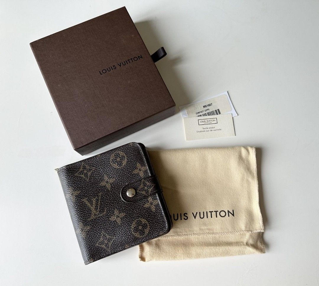Pre-owned Louis Vuitton Flore Leather Card Wallet In Green