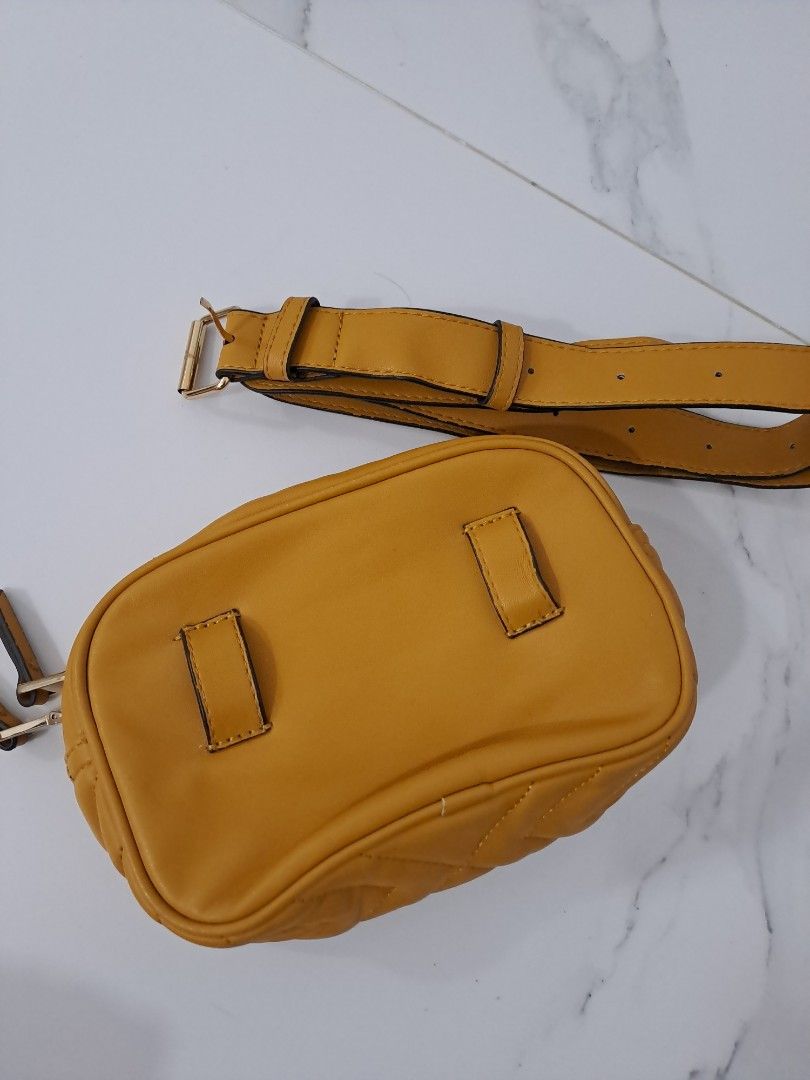 Mango zipped deals lap belt bag