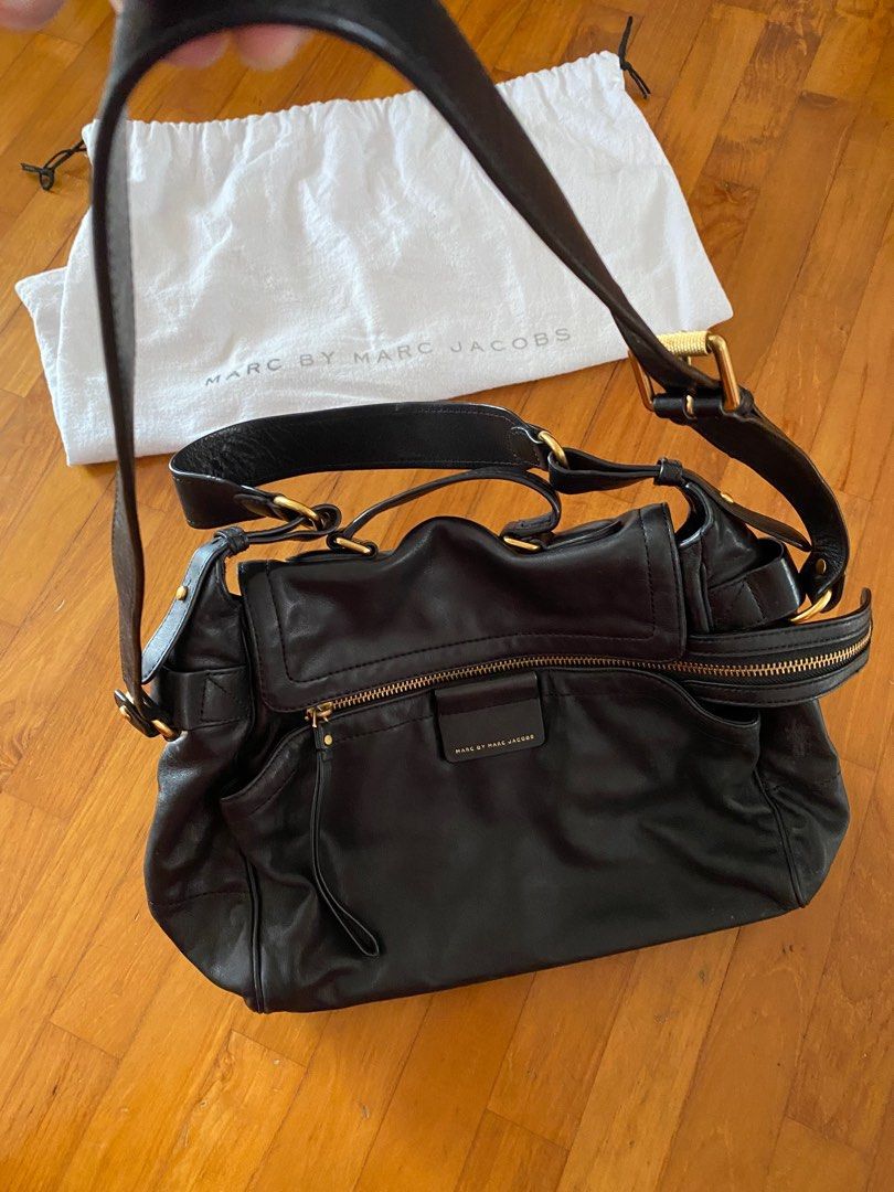 Marc Jacobs Leather Bag, Women's Fashion, Bags & Wallets, Shoulder Bags