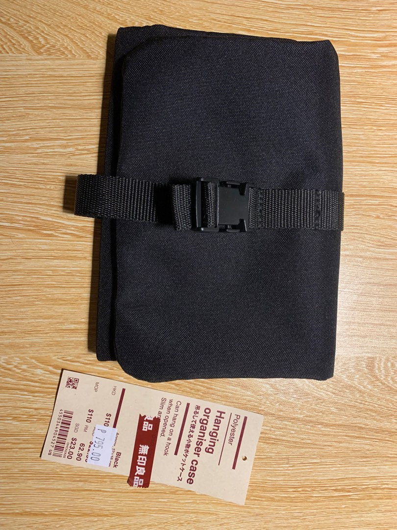 Muji Hanging Organiser Case Travel Pouch with hook, Hobbies & Toys