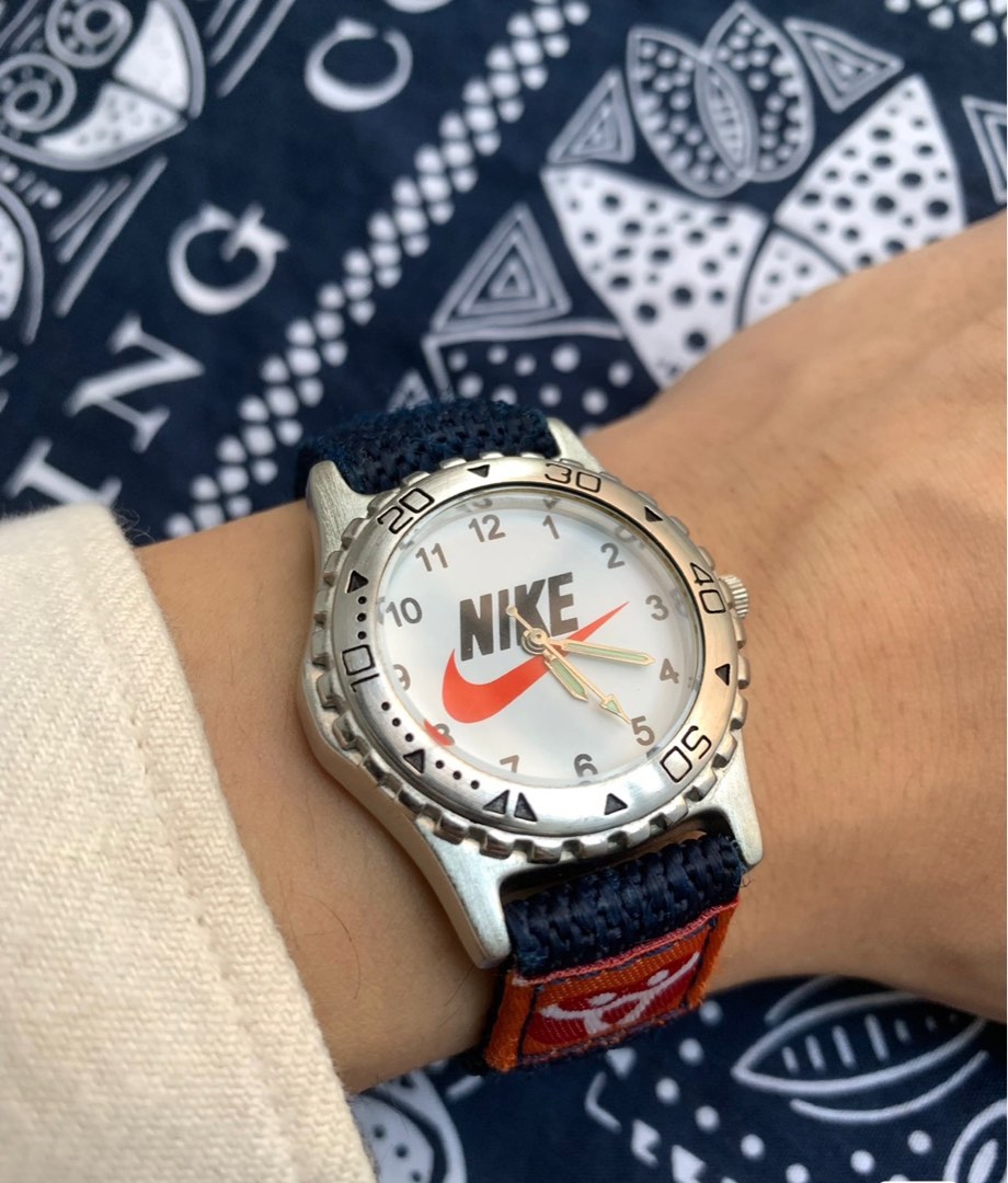 Nike air deals watch 5268k