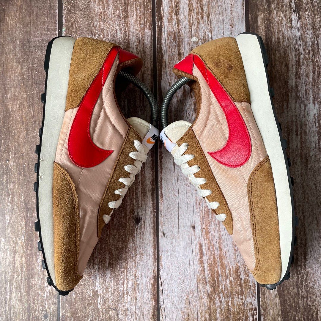 Nike DayBreak SP Vegas Gold 8uk Men s Fashion Footwear