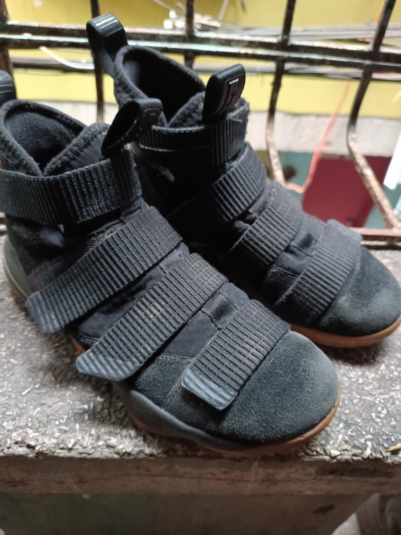 Nike clearance lebron negros