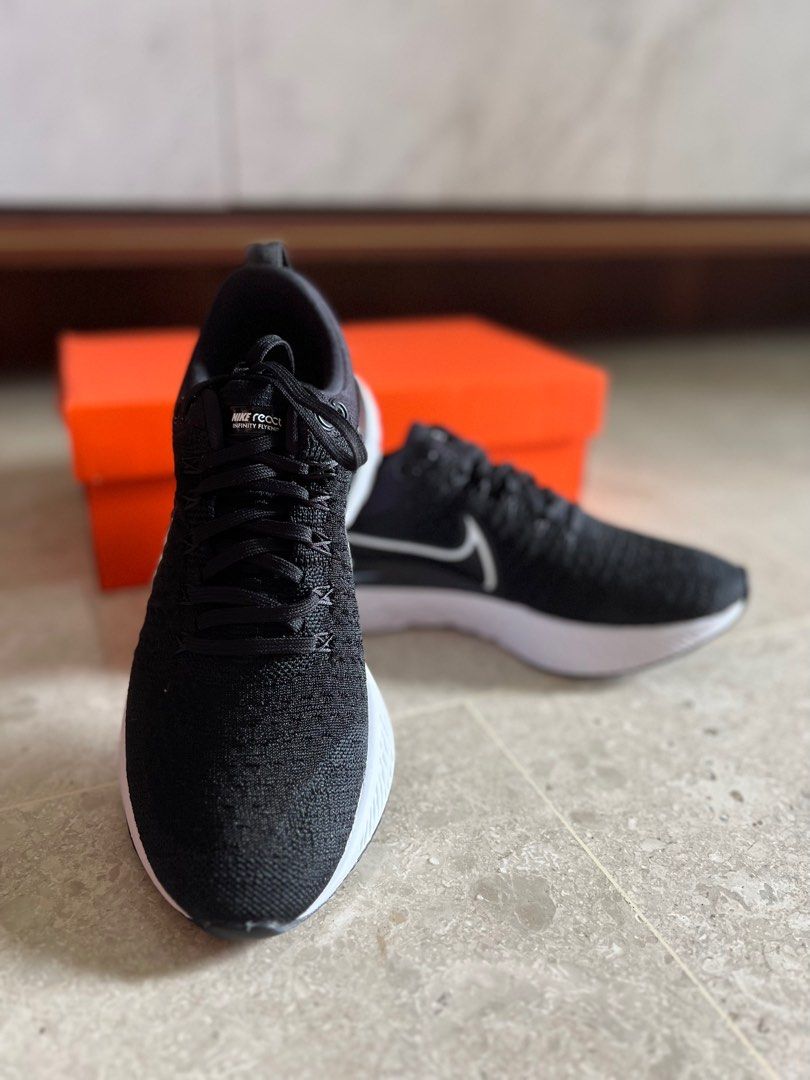 Nike top 2. flyknit