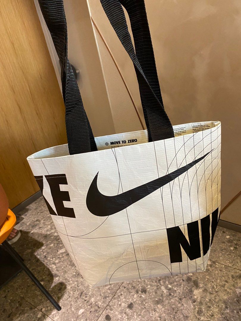 Tote Bags. Nike IN
