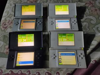 Nintendo DS LITE,3500 each - w/ 32gb full of games