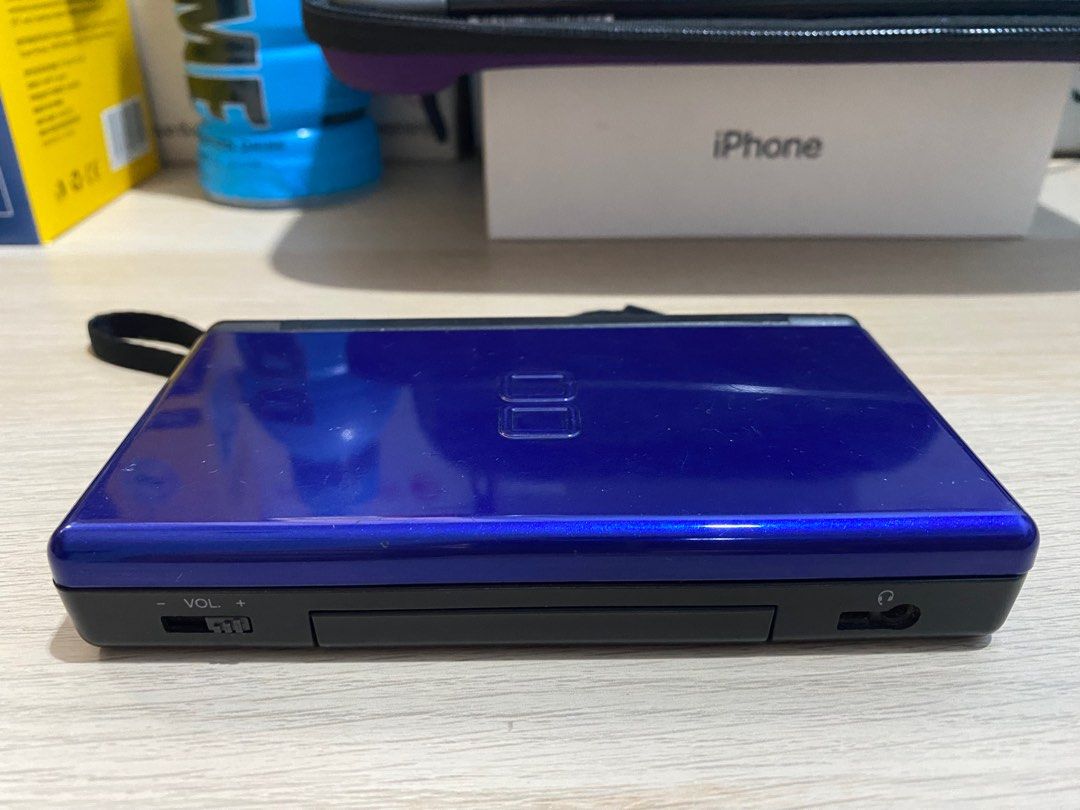 Nintendo ds hotsell lite cobalt blue