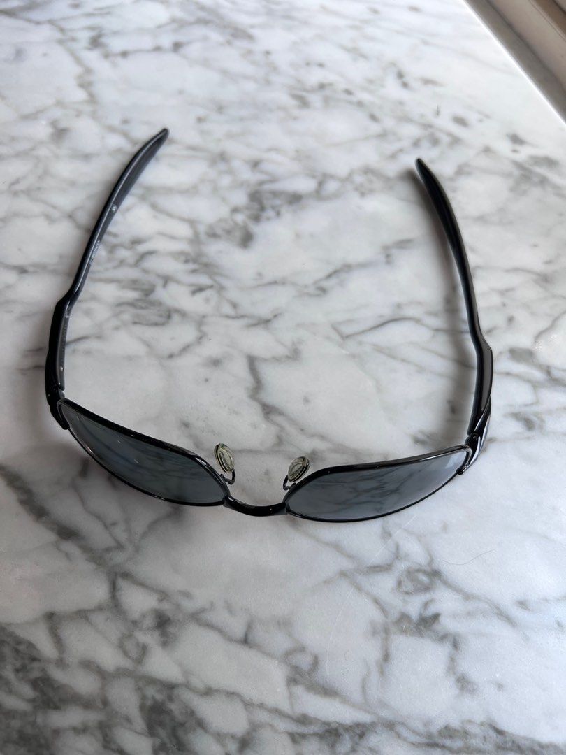 Oakley Blender Polarized, Men's Fashion, Watches & Accessories