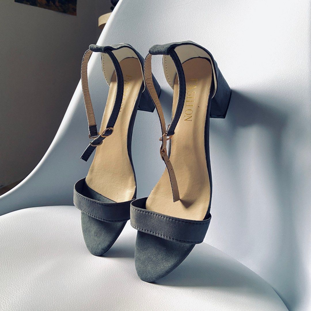 Olivia Women Midi Heels