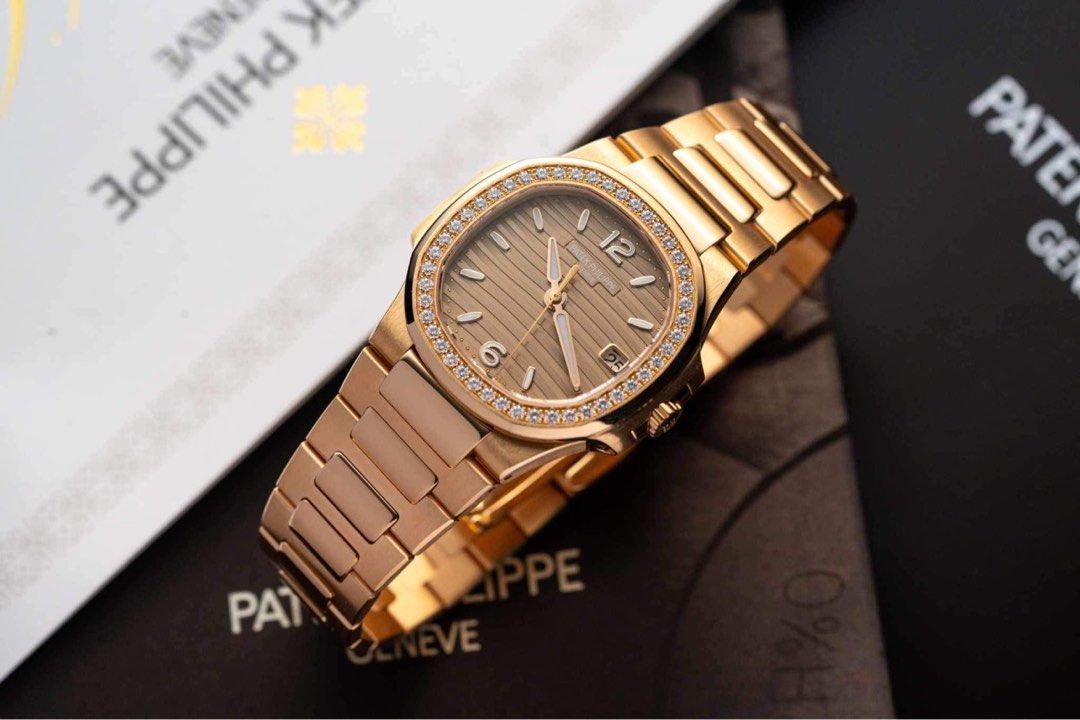 Patek Philippe Nautilus 7010/1R-012 (Category: Watches) located in Singapore. Submitted by allinaa (Listing ID 1240859936, Image 2). Description: Patek Philippe Nautilus 7010/1R-012 05/23.