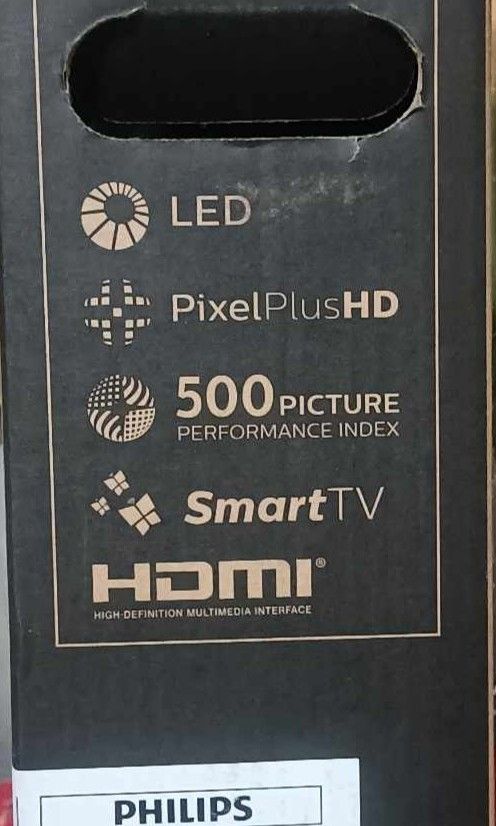 Philips 32" 5800 series (Category: TV) located in Manila. Submitted by shakyle (Listing ID 1240949547, Image 2). Description: Brand New with box Philips 32" 5800 series.