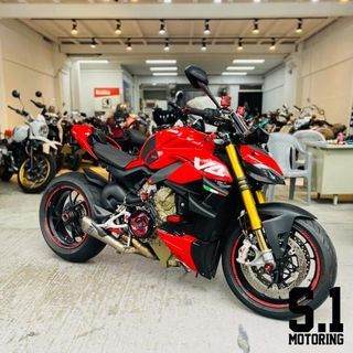 Preowned Ducati Street Fighter  V4S