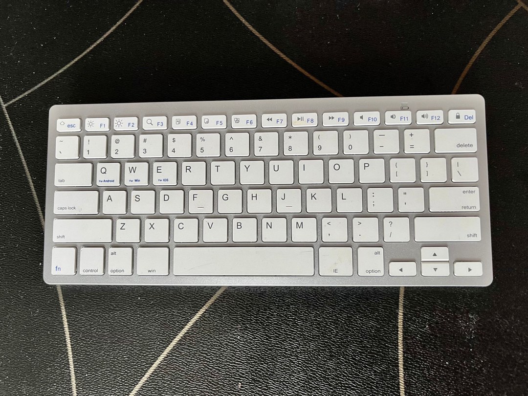 Procase Wireless Keyboard for connecting ips, Android and other devices