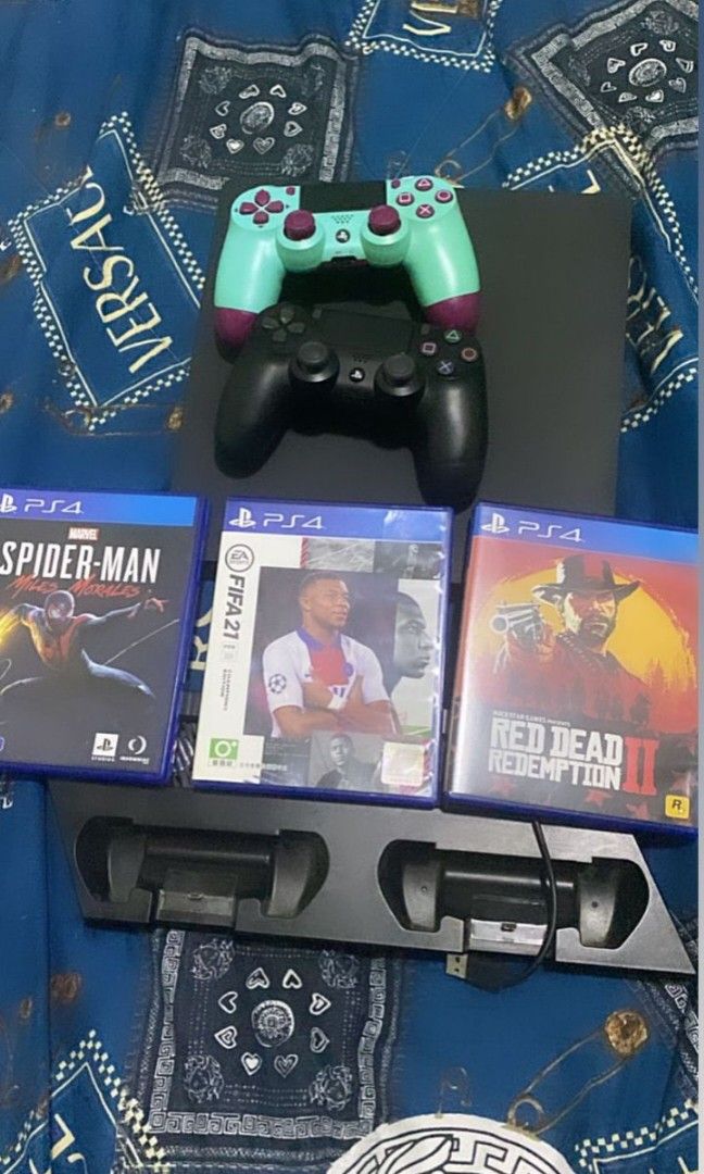 Ps4 valentine box outlet