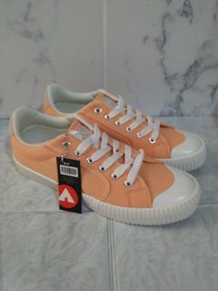 Sepatu Airwalk Size 39 NEW