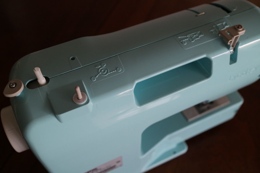 Sewing Machine Brother JK17B, TV & Home Appliances, Other Home