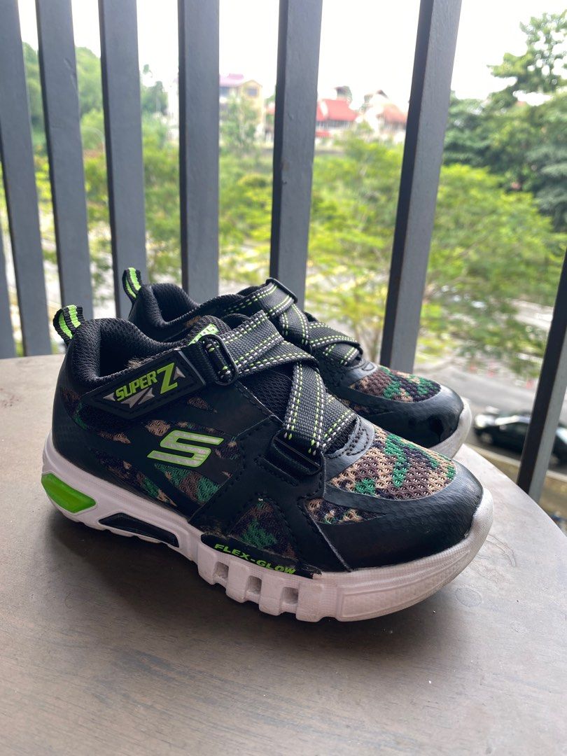Skechers 910 top