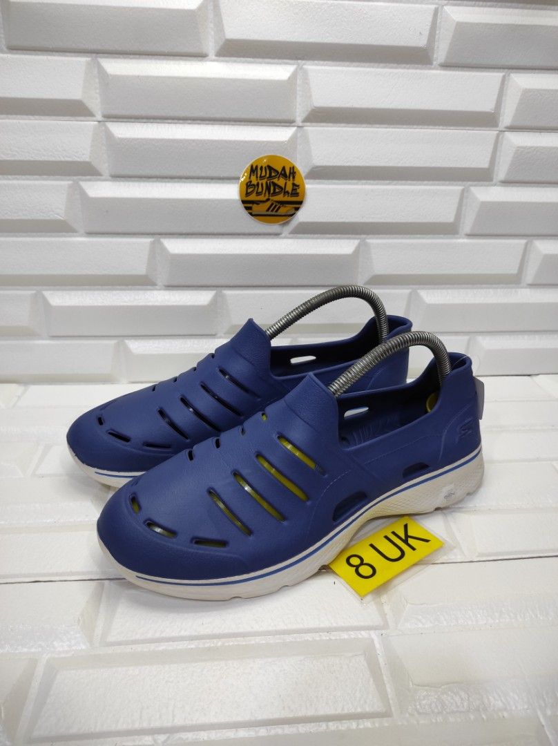 SKECHERS H2GO