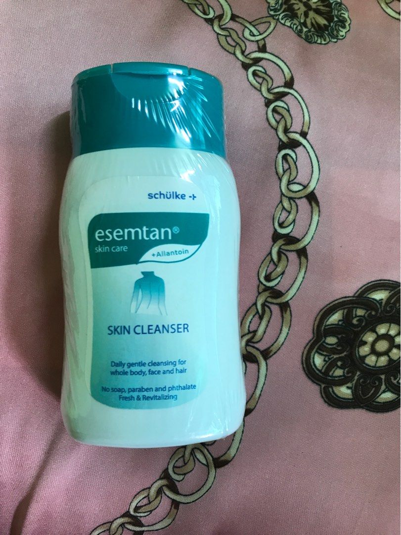 Skin cleanser, Beauty & Personal Care, Bath & Body, Bath on Carousell