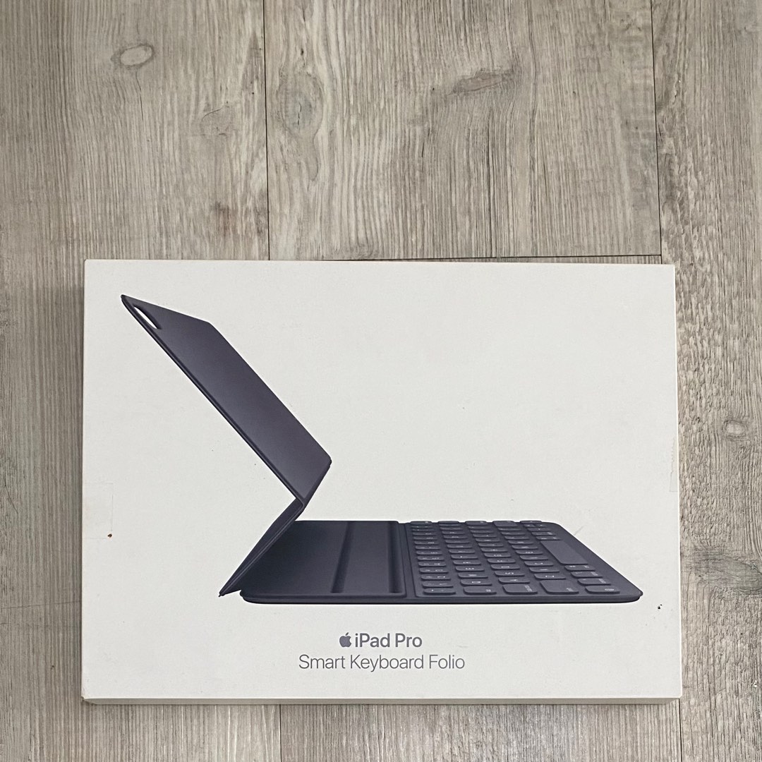 SMART KEYBOARD FOLIO IPAD AIR 4 5 on Carousell