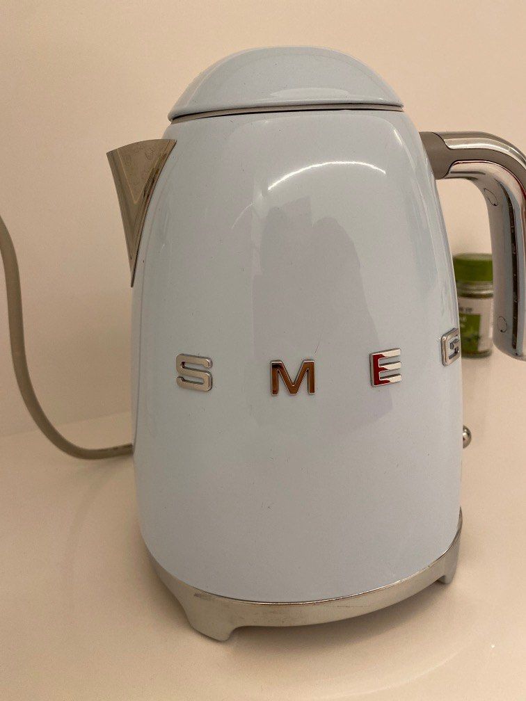 Smeg Variable Temperature Kettle - Pastel Blue