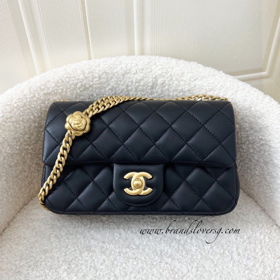 ✖️SOLD✖️ Chanel 23S Camellia Adjustable Chain Mini Flap Bag in Black  Lambskin AGHW