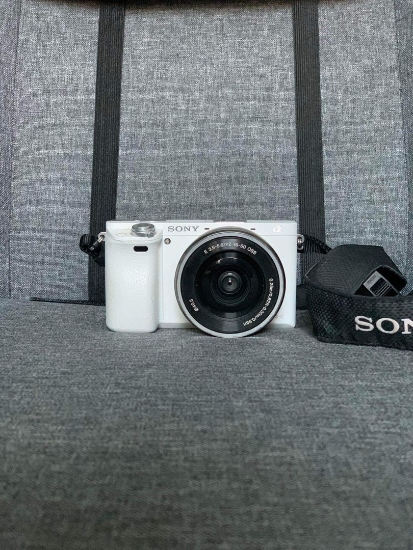 Sony A6000 Mirrorless Camera White, Photography, Cameras on Carousell