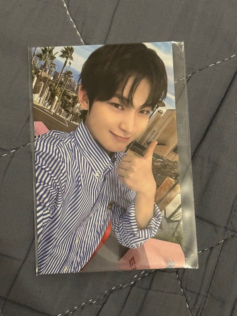 Sunoo Banda Birthday Merch (Category: Other Merchandise) located in Baliuag. Submitted by stopandshoppe (Listing ID 1240904942, Image 2). Description: unsealed .