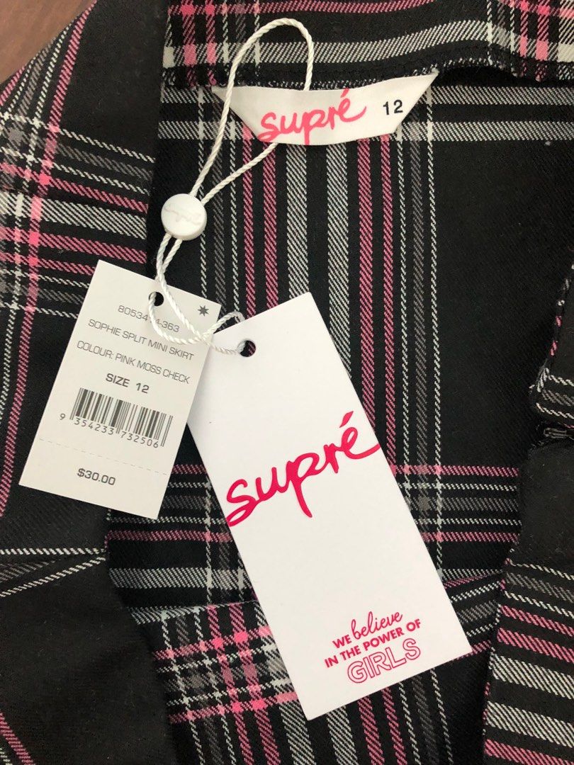 Checkered skirt supre top