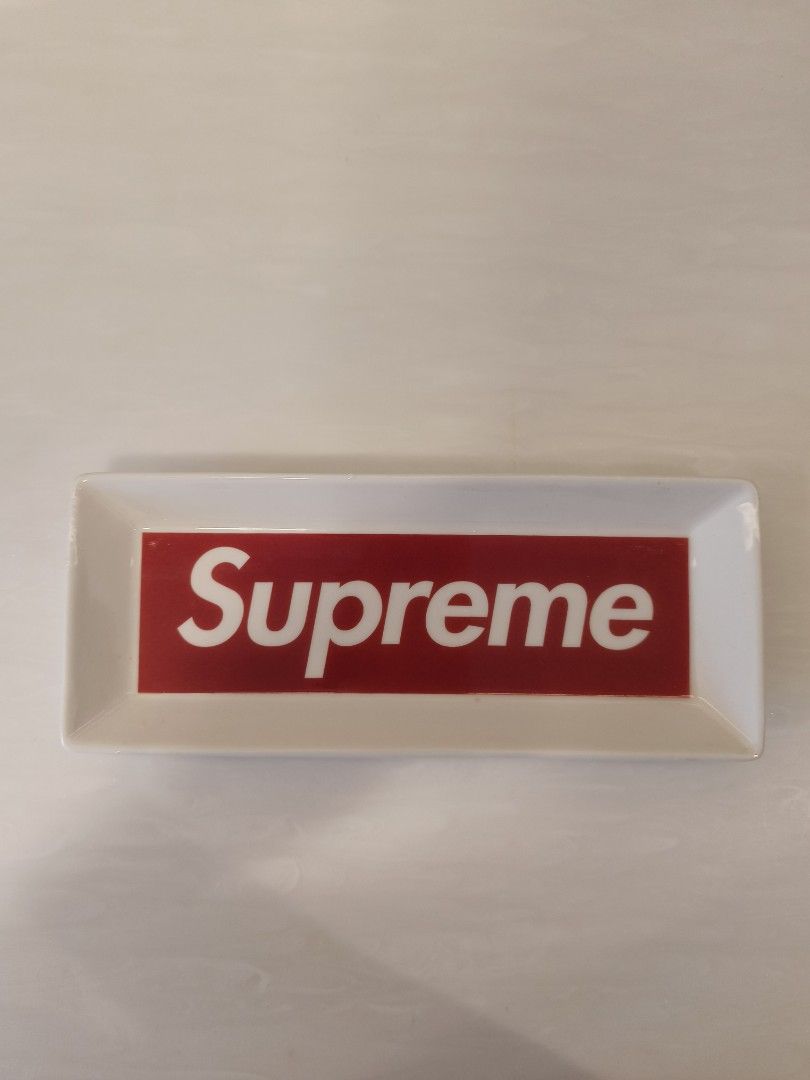 Supreme Box Logo Ceramic Tray, 其他, 其他- Carousell