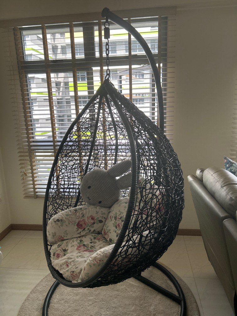 Swing chair, Furniture & Home Living, Furniture, Chairs on Carousell