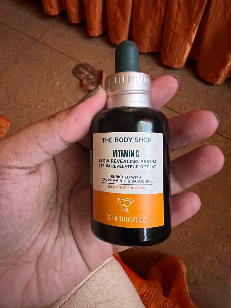 The Body Shop Vitamin C Glow Revealing Serum on Carousell