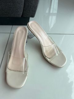 Kimmijim White cream 3 inch sandal