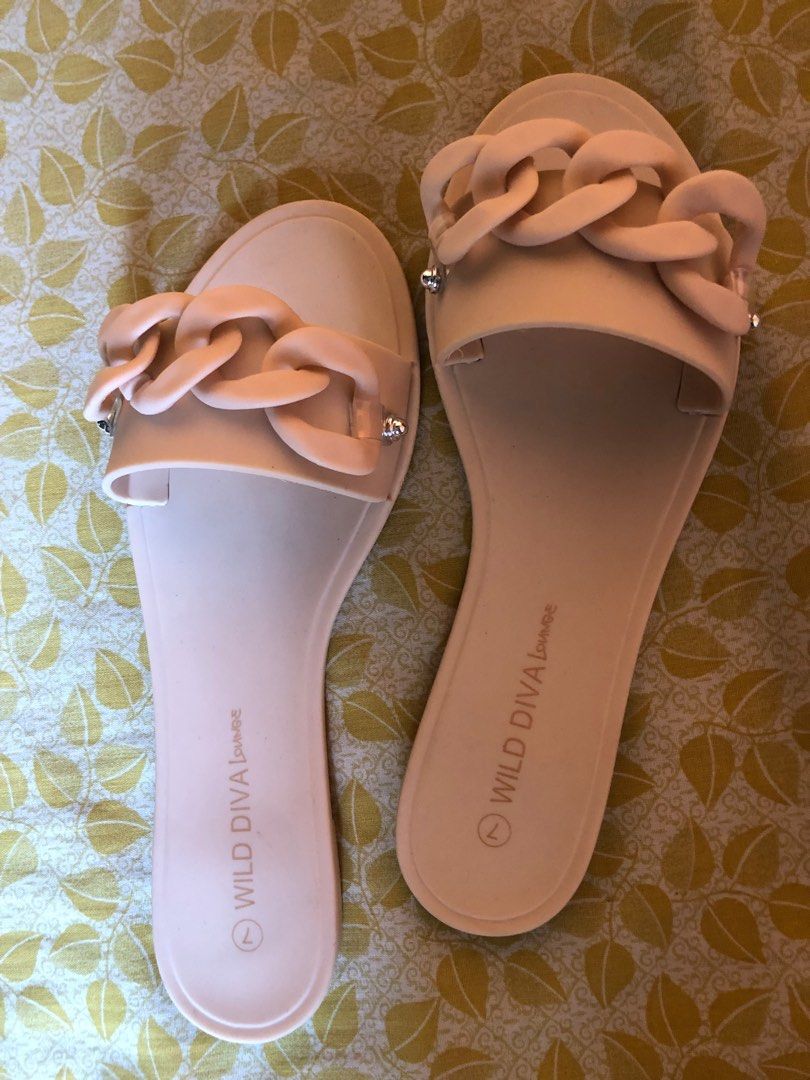 Wild diva discount lounge flip flops