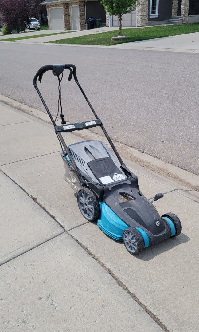 Electric lawn mower outlet cost