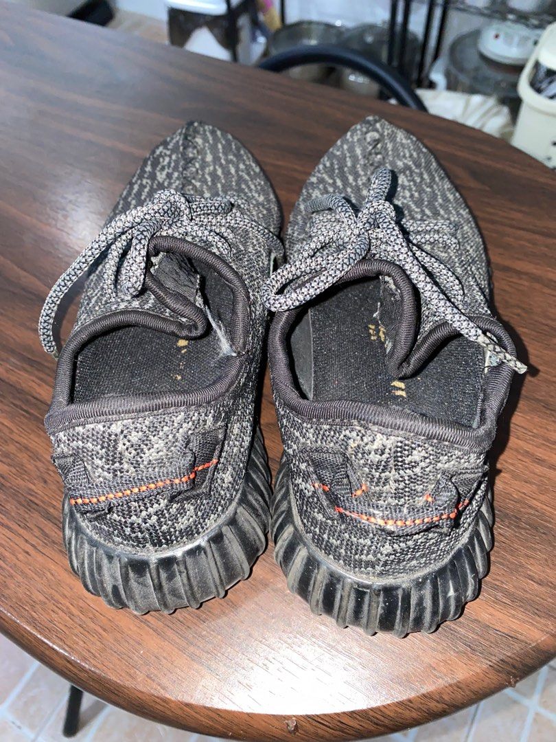Black yeezy shoes size 6 hot sale