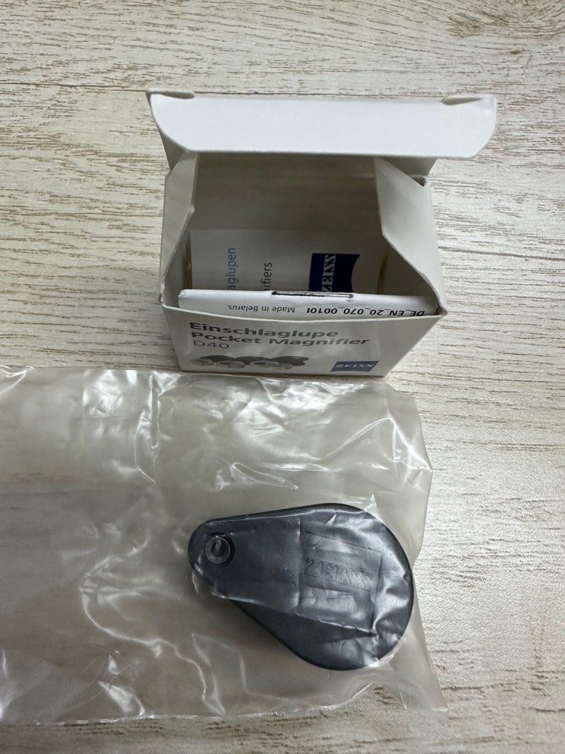 Zeiss D40 10x Magnifying Loupe, Hobbies & Toys, Stationery & Craft
